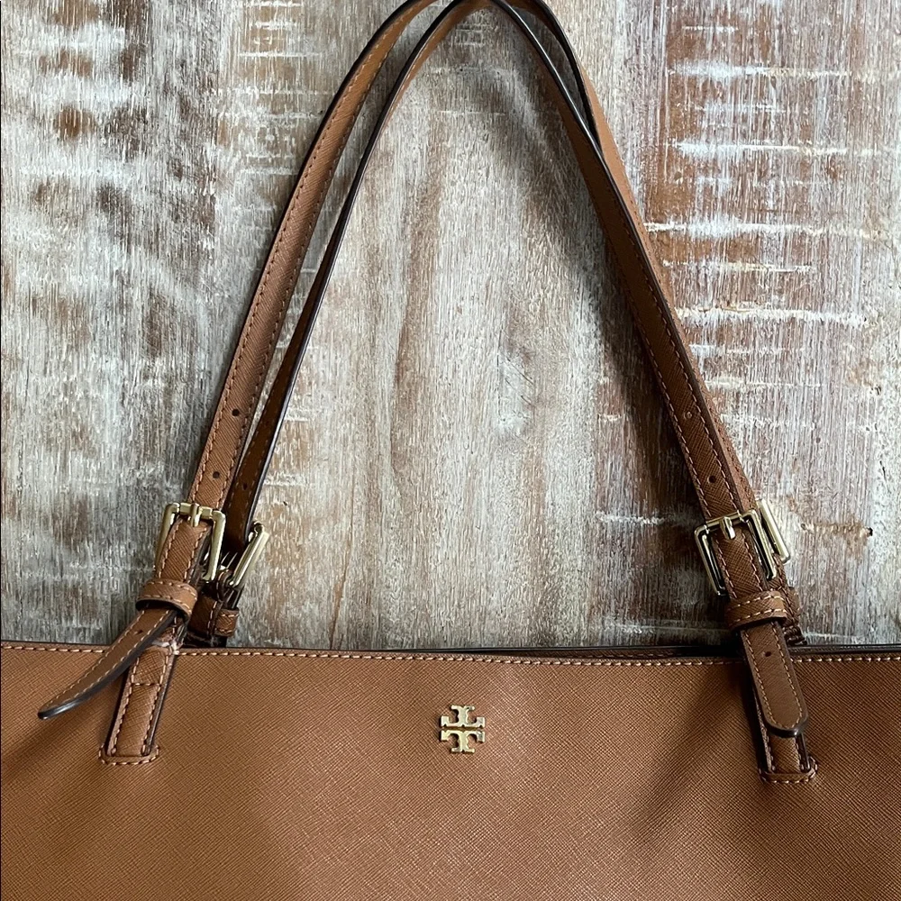 Tory Burch York Buckle Tote - Picture 13 of 15